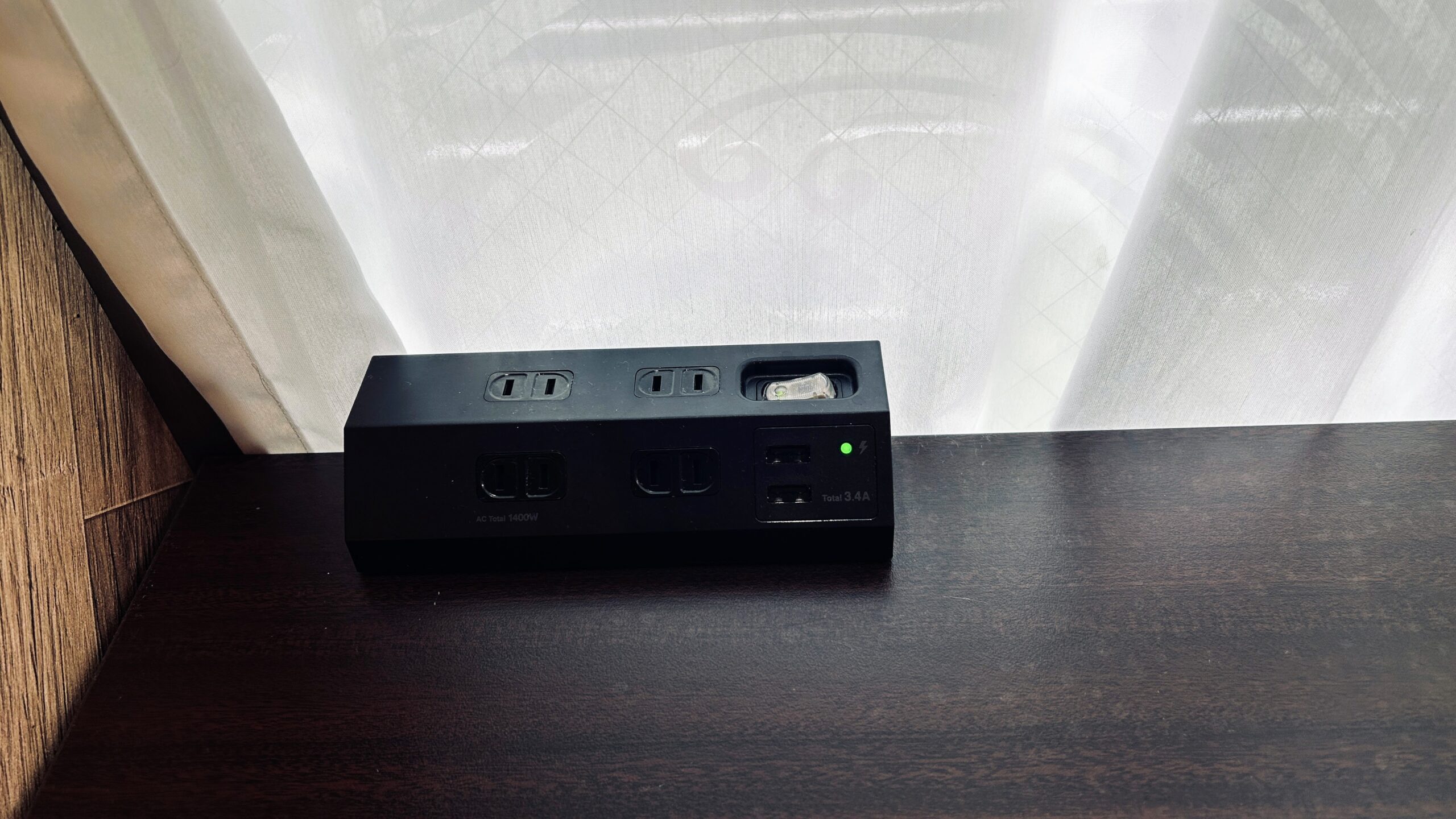 安心お宿 秋葉原 電源タップ（AC2口+USB）